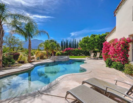 Oranj Palm Vacation Homes | Palm Springs Vacation Rentals